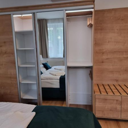Hotel Tilia Пежинок Екстериор снимка