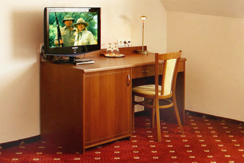Hotel Tilia Пежинок Екстериор снимка